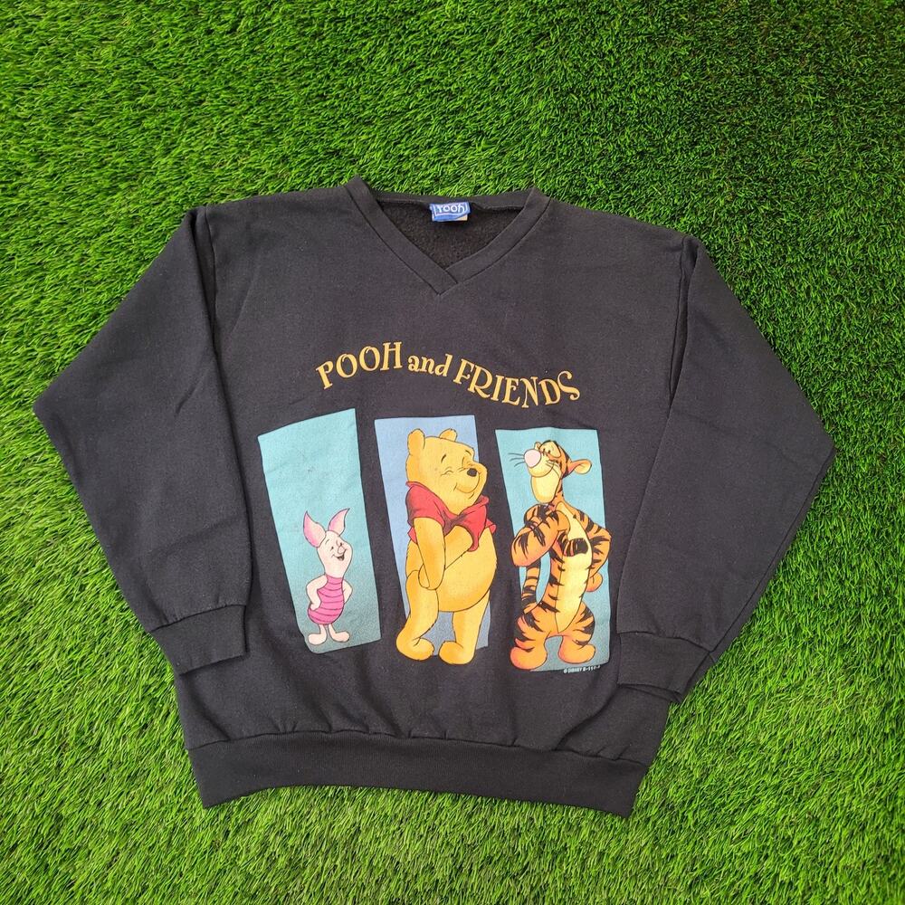 Vintage Winnie-The-Pooh Sweatshirt Womens Large 22x25 USA Boxy Cropped